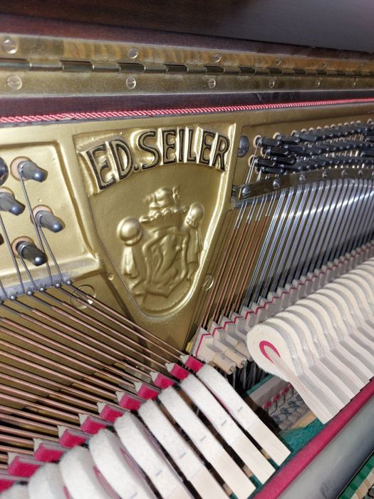 Pianina Ed. Seiler (mecanică Renner nemțească, transport gratuit)
