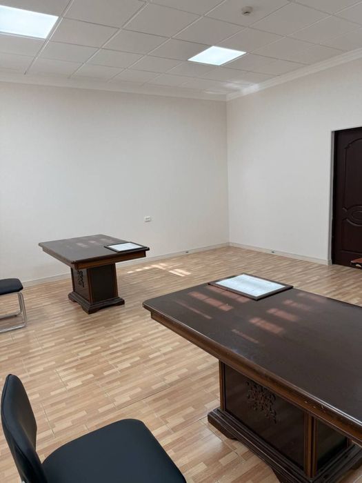 Офис 32 м2 метро Чиланзар ор.Сингапур