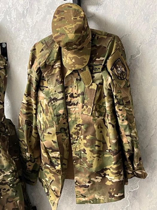 военная форма новая ( срочно )