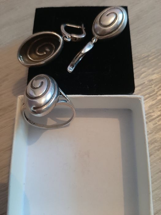Продаю набор серги серебро