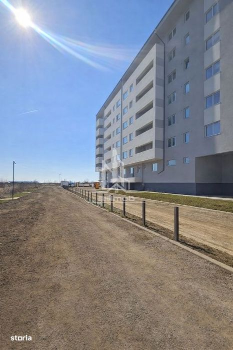 Apartament 3 camere decomandat 2 bai Grand Arena Dealul Cucului.