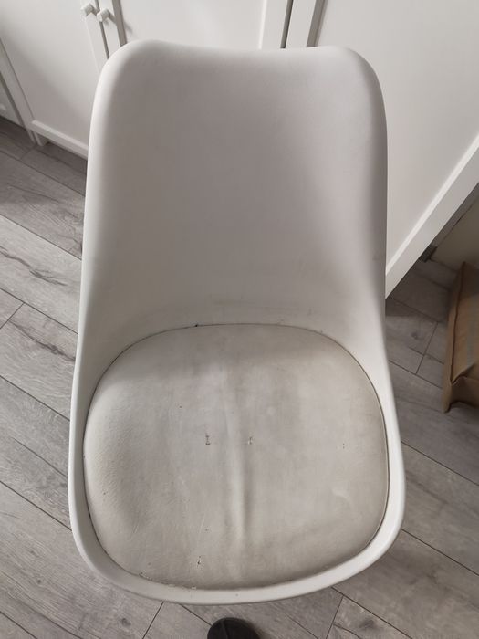 Vand set 4 scaune bucatarie