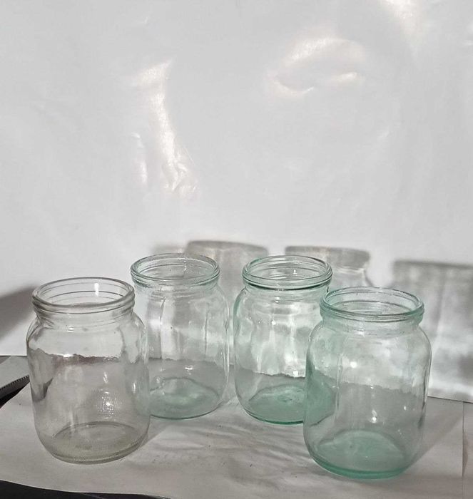 Продам. Банки. Разные. Чистые. Из дома. Без наклеек.