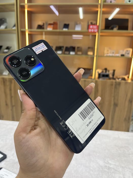 Zte blade v50 design