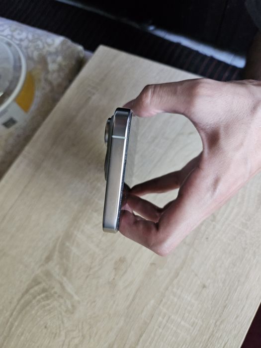 IPhone 16 pro LLA