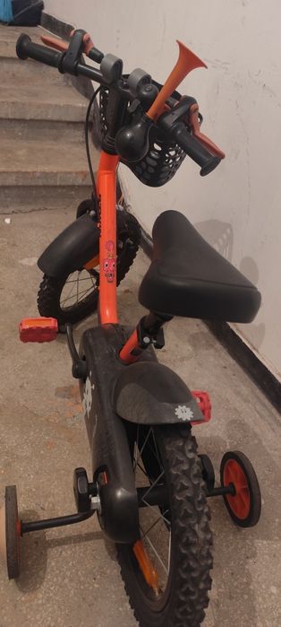 Vând bicicleta de copii