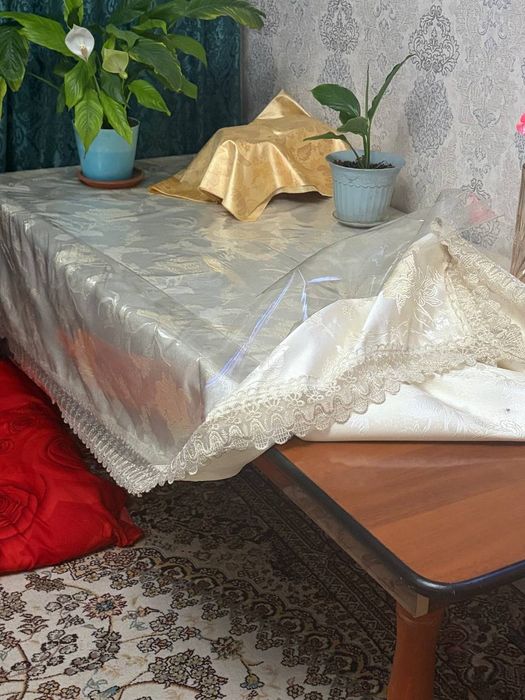 Uy jihozlari sotiladi