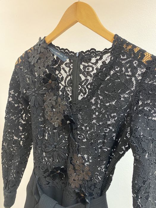 Стилен черен дамски гащеризон с дантела