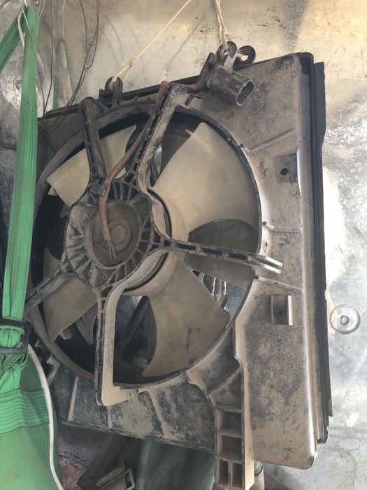 Вентелятор охлаждения и родиатор  хонда аккорд 7 обши 30000тг