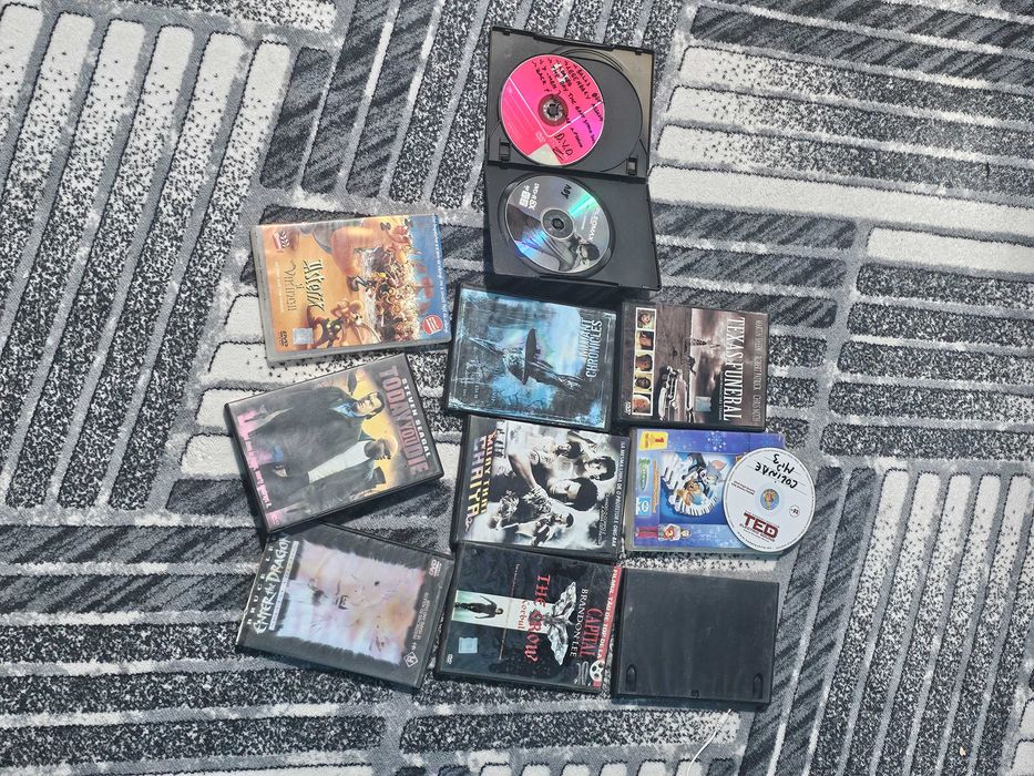Pachet DVD Player LG + Colecție filme originale DVD