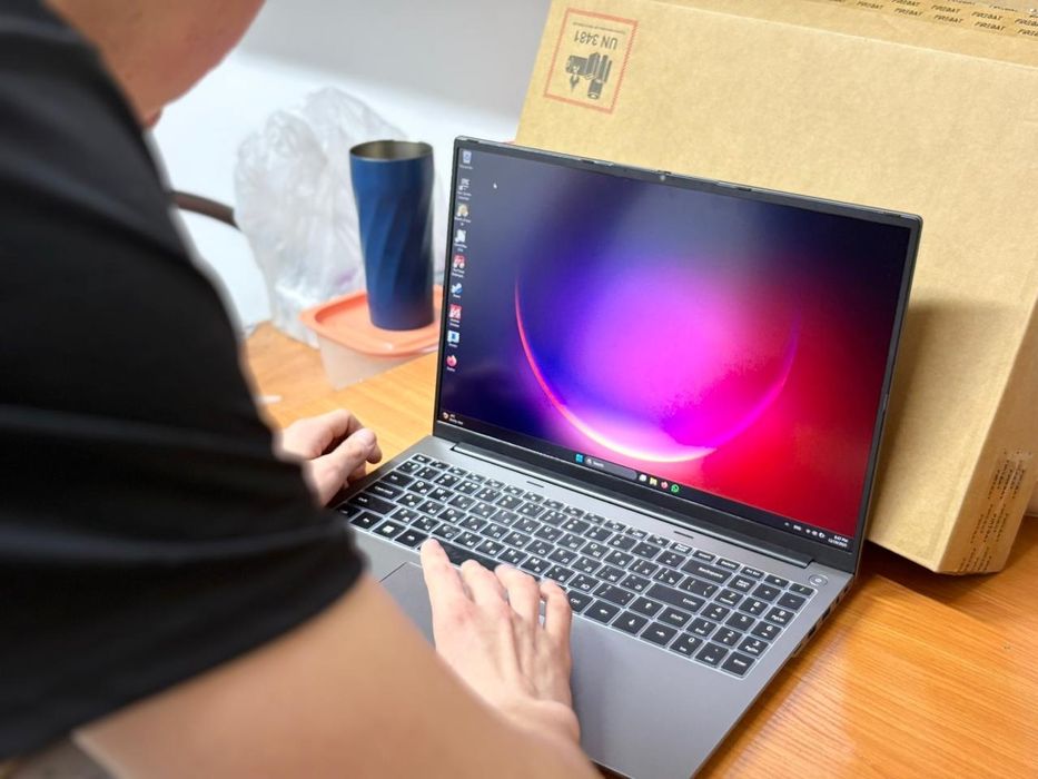 Ноутбук Ryzen 7 с 2.5к 120гц экраном