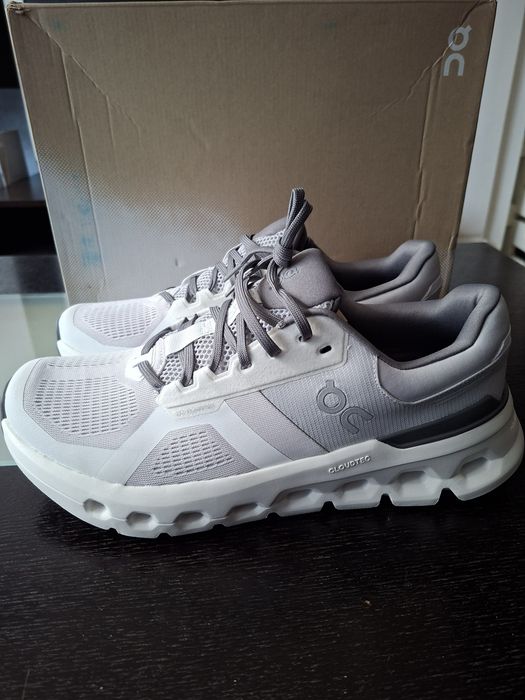 Маратонки за бягане Cloudrunner
