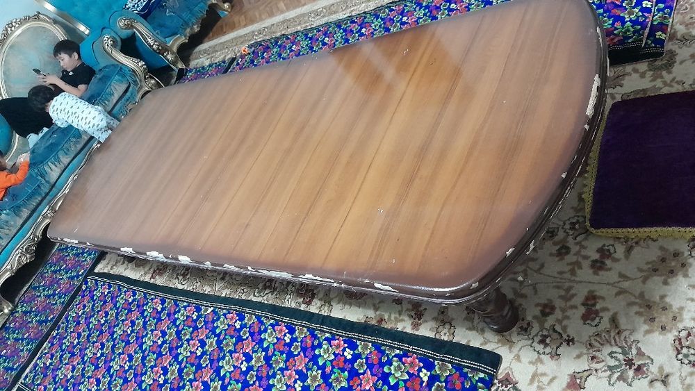 Тез арада 3м жер стол сатылады