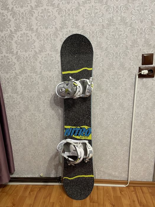 Placa snowboard 132 cm nitro cu legaturi