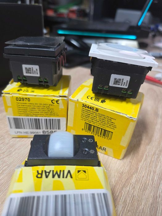 Termostat cu rolă Vimar 30440.B Linea cu ieșire releu