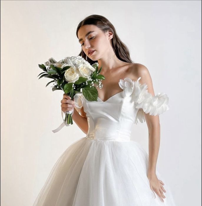 Продам новую свадебное платье