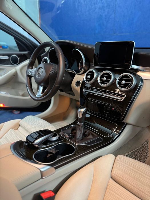 Mercedes-Benz C Mercedes-Benz C180 Exclusive