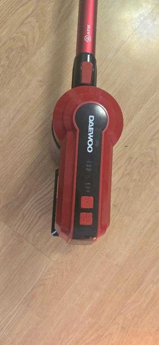 Aspirator vertical Daewoo Garantie pana in 13 Sep 2026