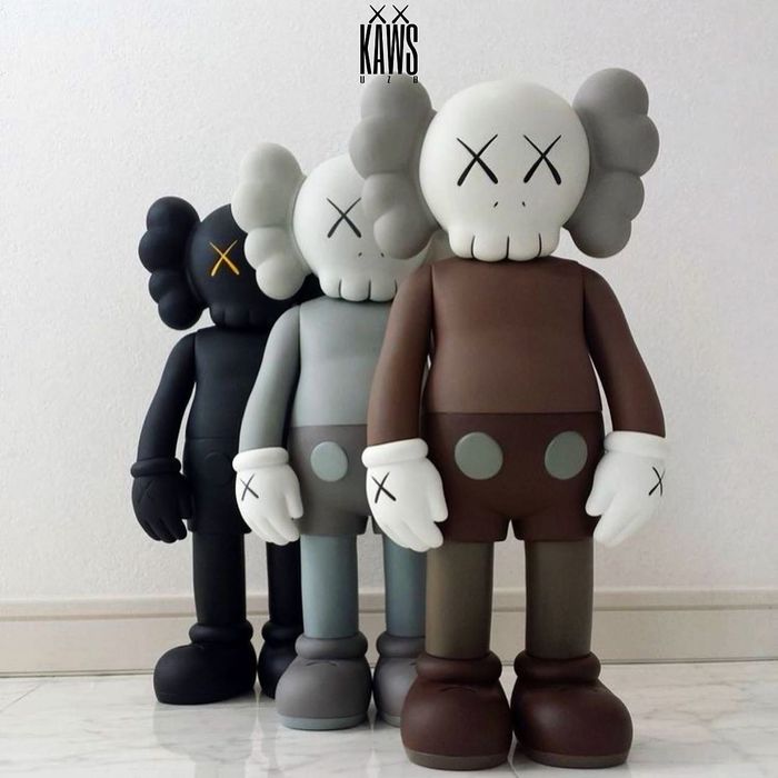 Kaws 20см чёрный