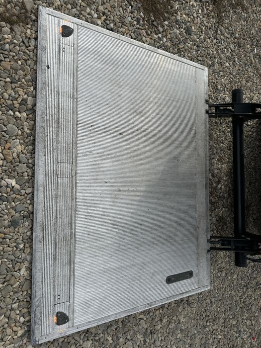 Vand cub cu lift 750kg