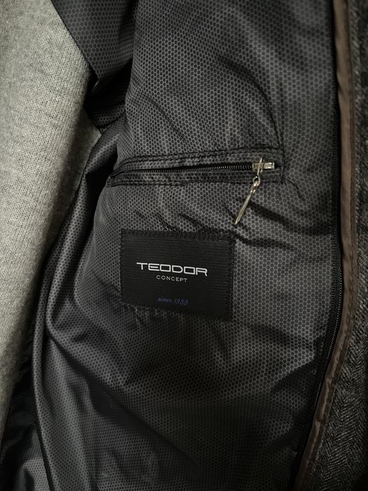 Мъжко палто TEODOR