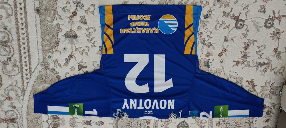 Хоккейный свитер