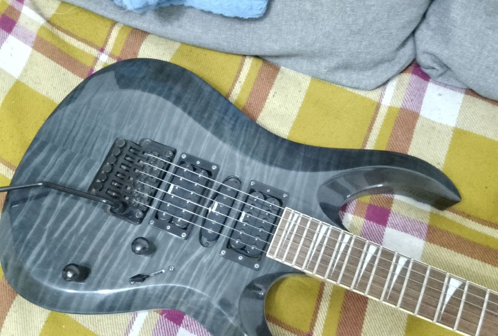 Электрогитара Cort x-11. HSH