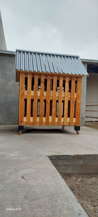 Katak dekorativni tovuqlar uchun.