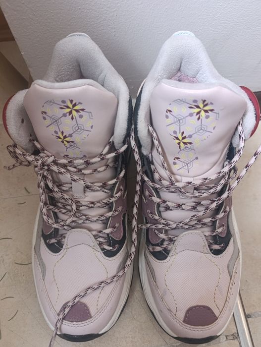 Треккинговые зимние ботинки 39р