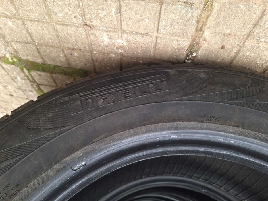 Гуми Pirelli 215 65 16 М+S 5мм грайфер