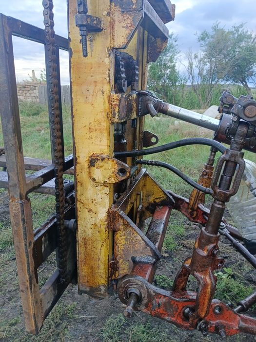 Продам стрелу от вилочного погрузчика .