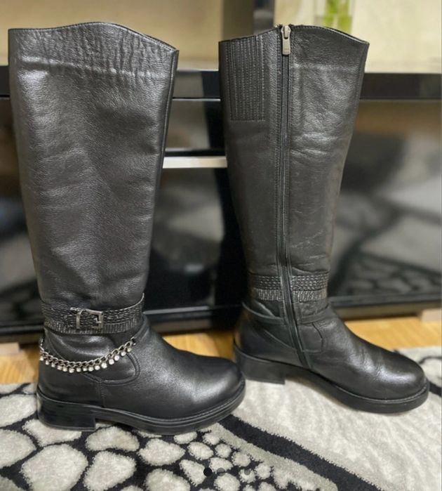 Cizme din piele neagra