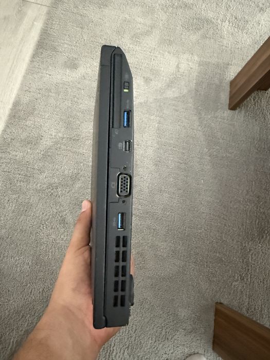 Thinkpad x230  intel core i7, 8 gb ram