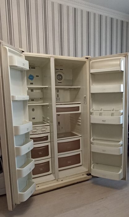 Продам холодильник