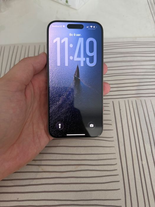 iPhone 15 pro 256 gb