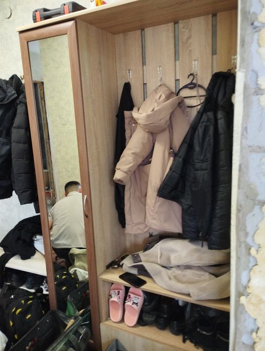 Продам прихожую за 24000