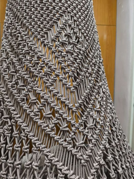 Качеля ручной работы