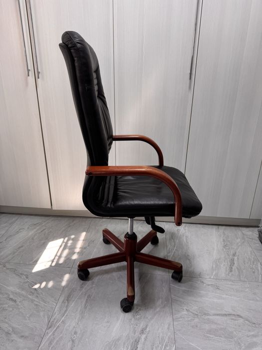 Офисное кресло бу