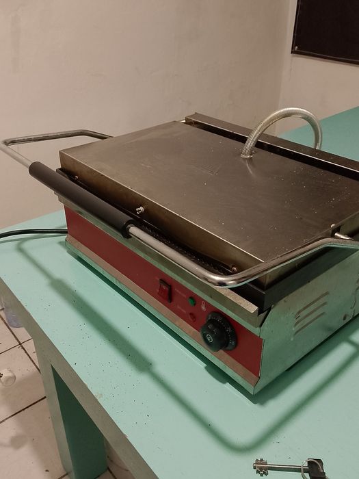 Тостер , фритюрница