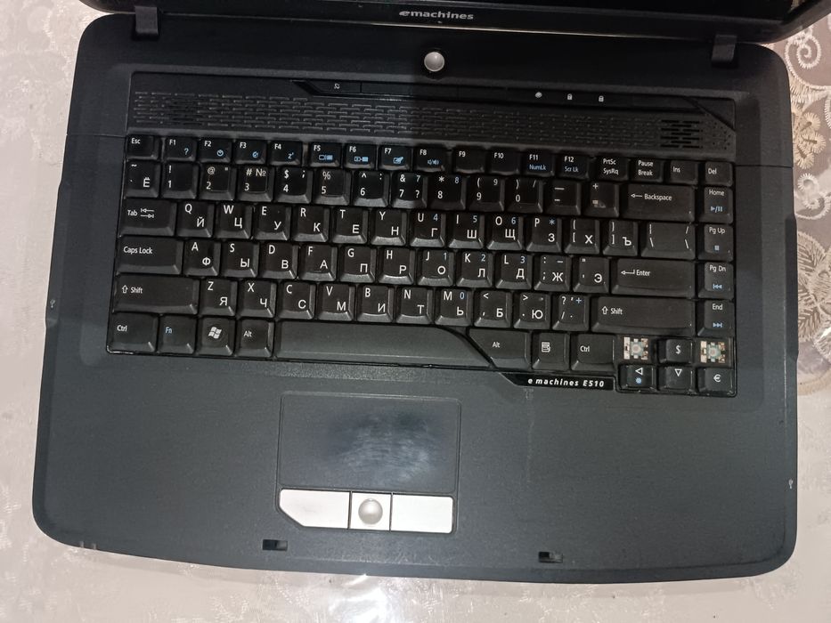 E machines notebook sotiladi