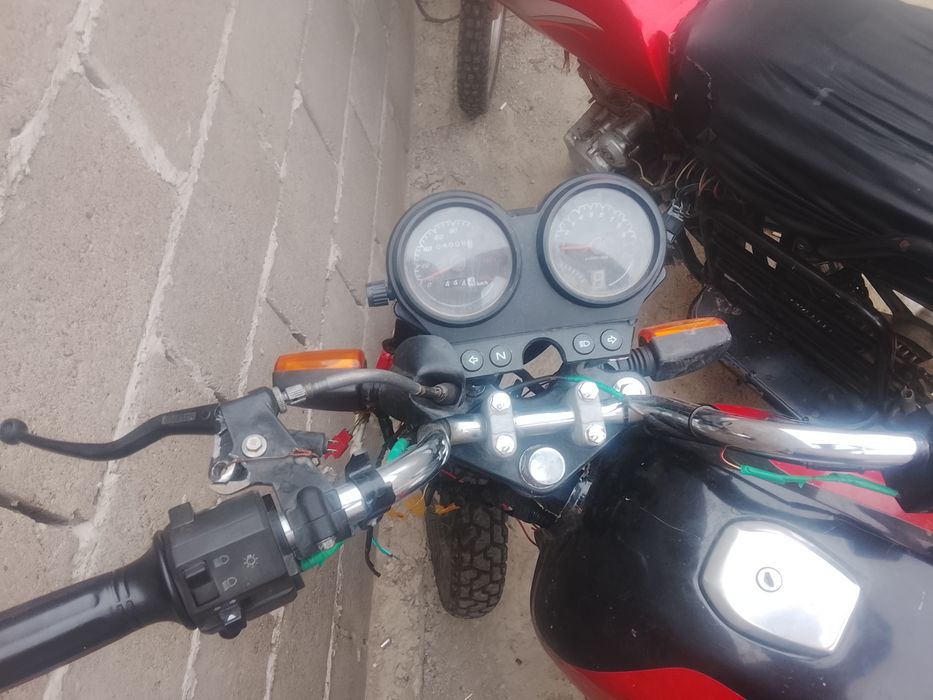Мотоцикл  Bajaj boxer 150 торг