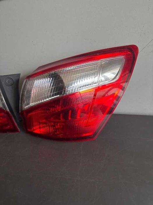 Stopuri Nissan Qashqai facelift 2010-2014 stop stanga stop dreapta