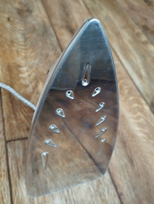 Электрический утюг