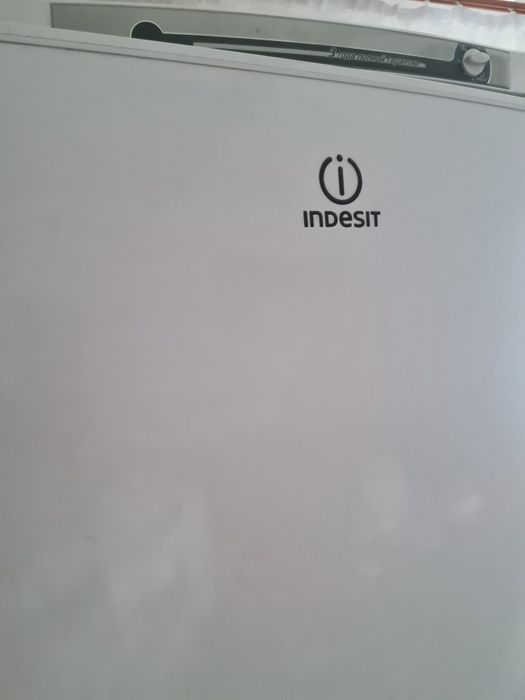 Продам б/у морозильник