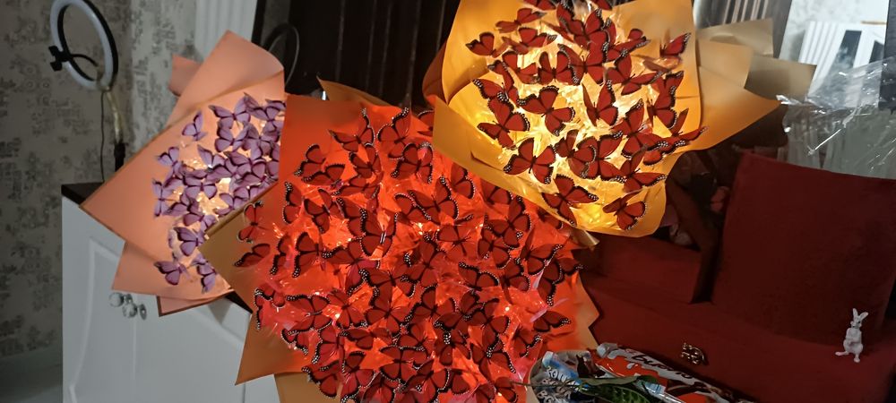 Buketlar Gul Qol mehnatidatayorlanganYumshoq oyinchoqlar