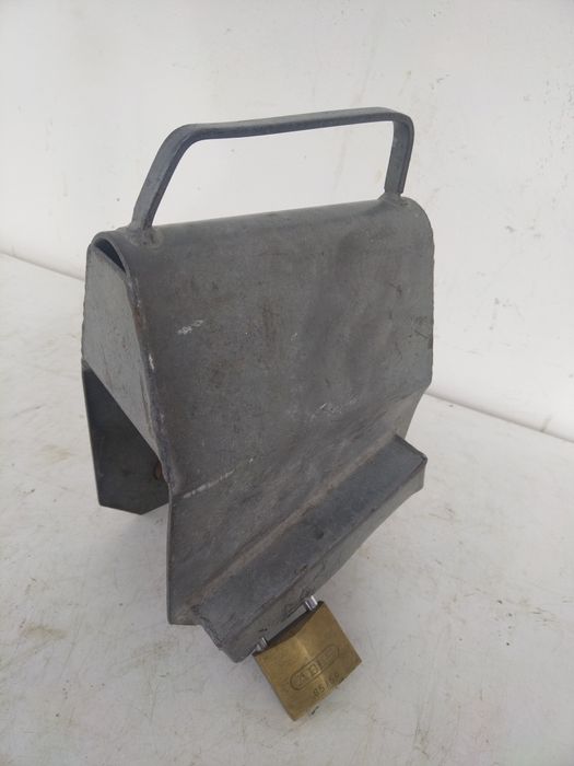 Заключващо устройство за ремаркета и каравани
Заключваща кутия за отка