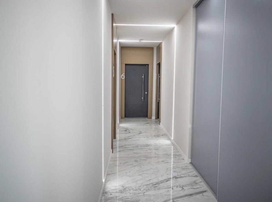 Direct proprietar, ofer spre vânzare un apartament Luxury de 2 camere 68 mp si PISCINA INTERIOARA , SAUNA SI SALA DE FITNES -IANCU NICOLAE PIPERA