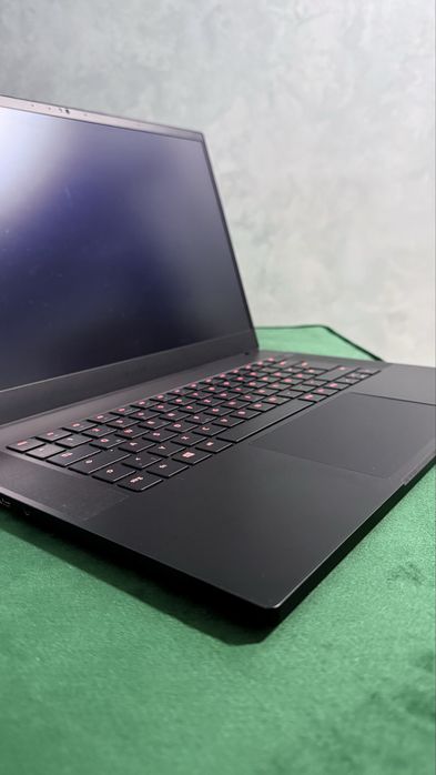 Razer Blade 15” Advanced Mid 2021