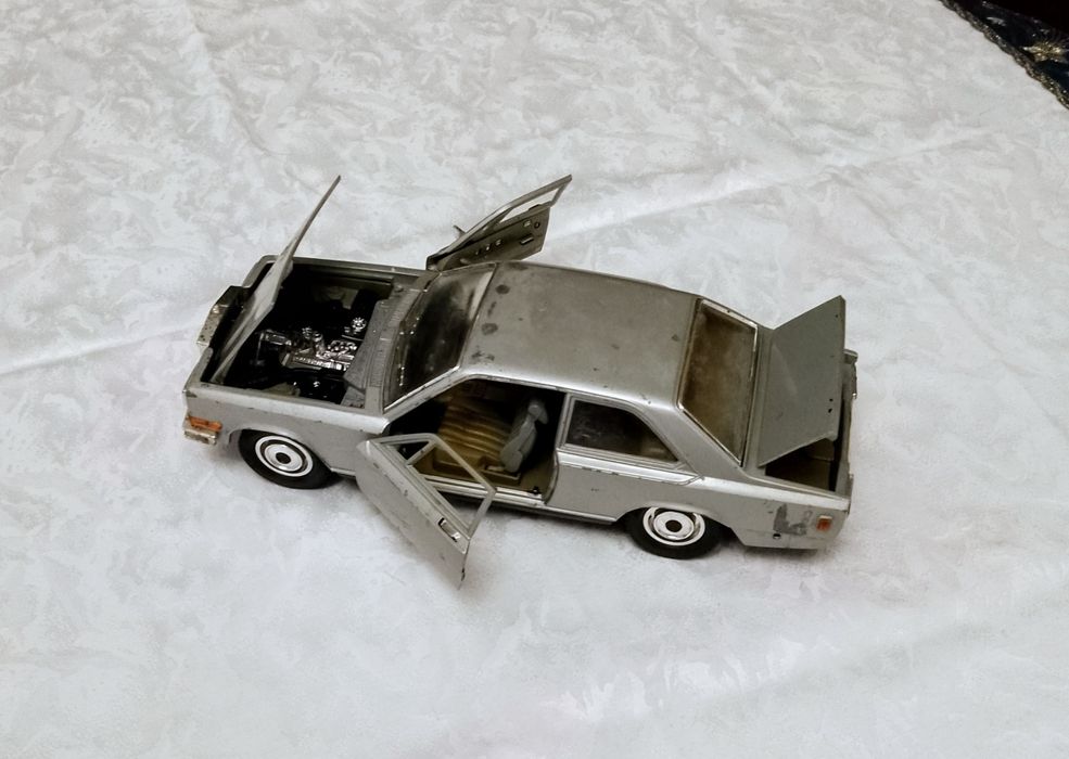 Rolls Royce Camargue