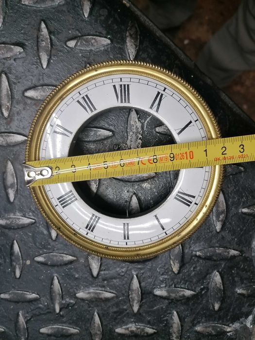 Ceas de perete cu pendul